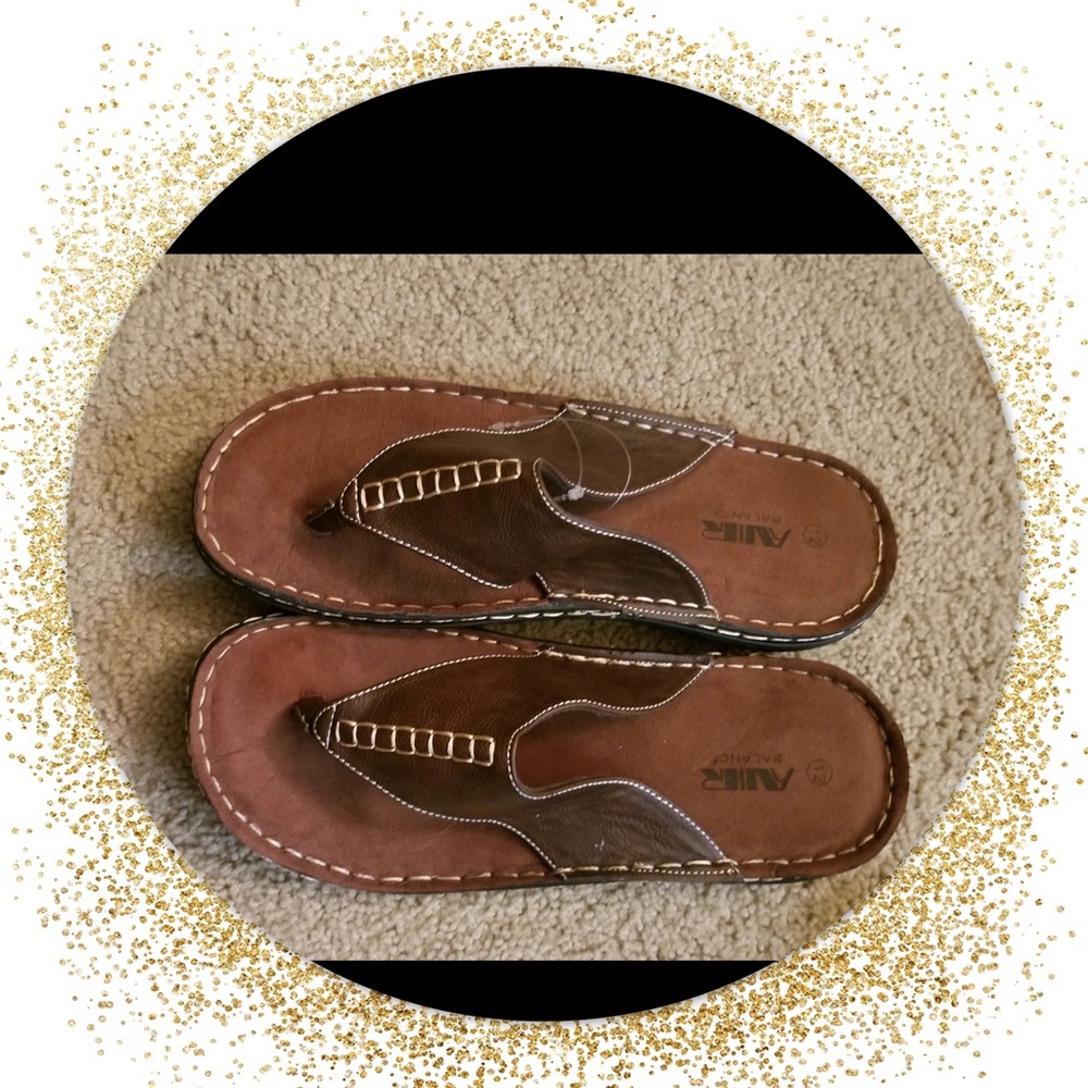 Men’s brown slides